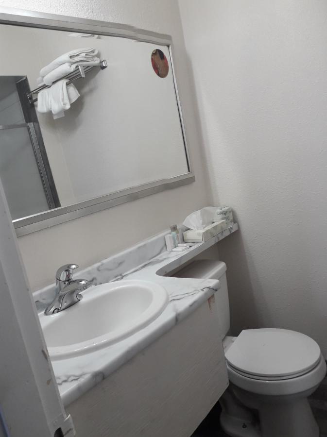 Downtown Motel Prince George Zewnętrze zdjęcie